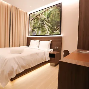 Lion Peak Raffles Hotel