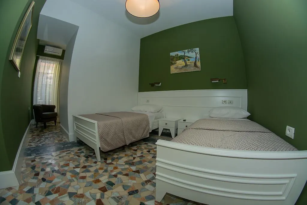 Artistic Tirana Blloku Hotel 3*,
